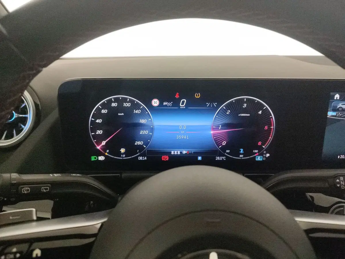 Mercedes-Benz GLA SUV usata a Alessandria (14)