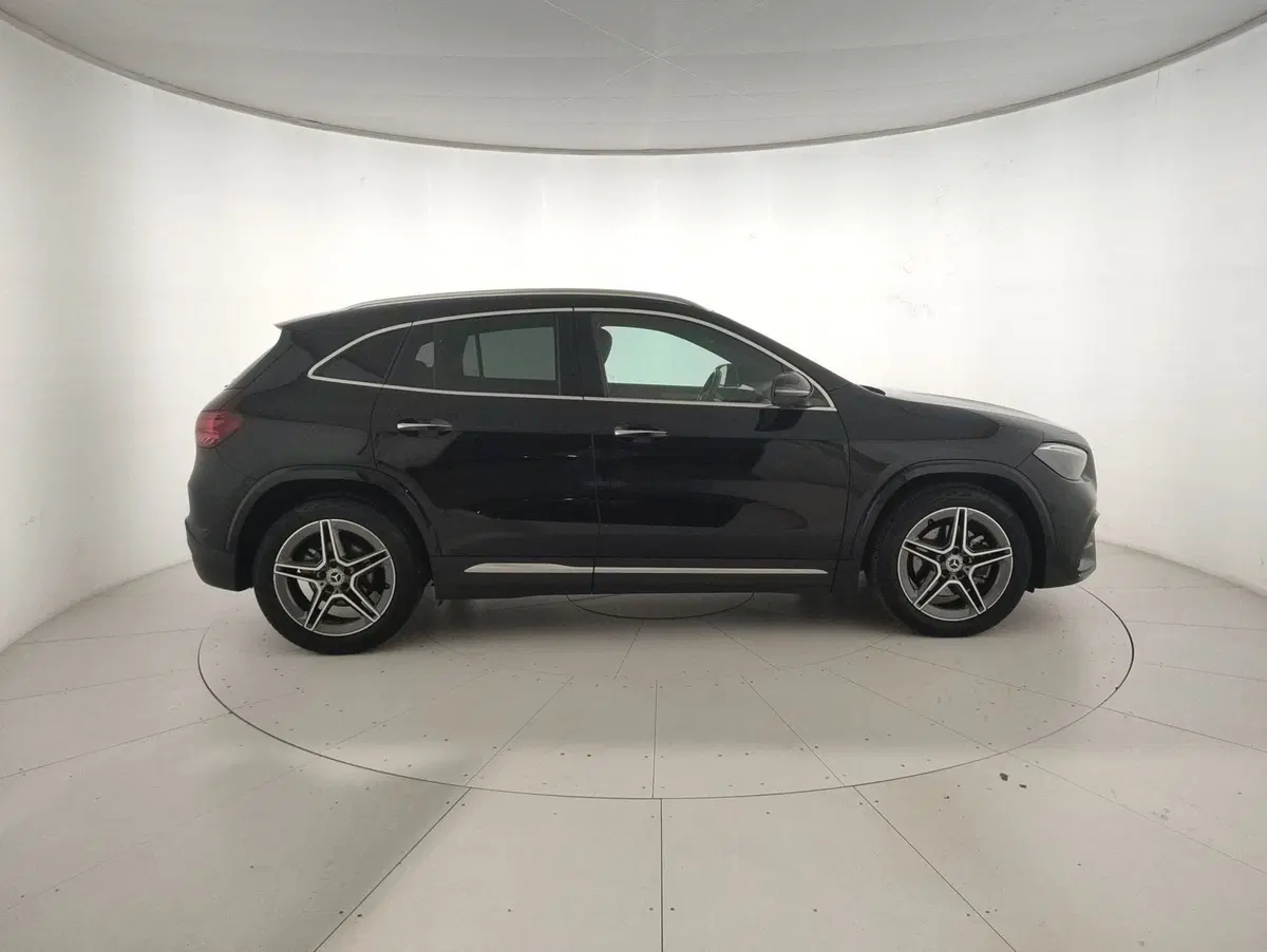 Mercedes-Benz GLA SUV usata a Alessandria (5)