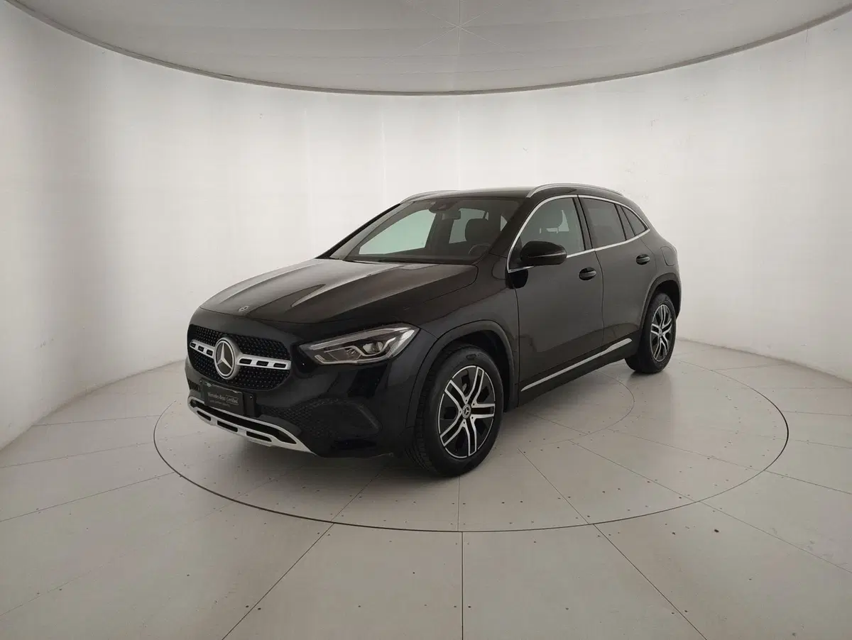 Mercedes-Benz GLA SUV usata a Alessandria