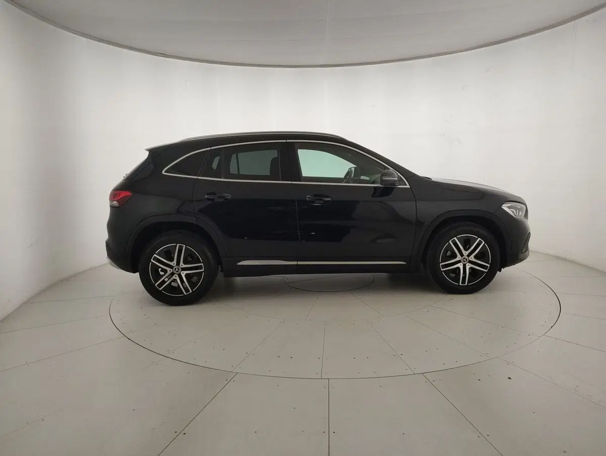 Mercedes-Benz GLA SUV usata a Alessandria (5)