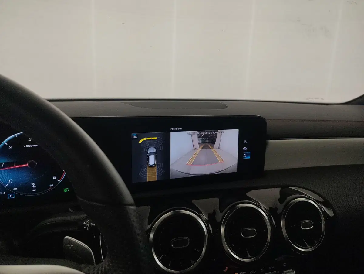 Mercedes-Benz CLA Shooting Brake usata  (13)