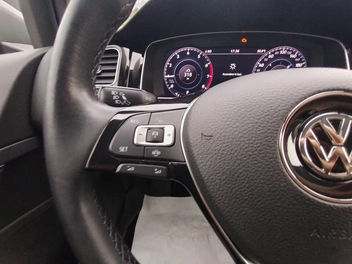Volkswagen Golf usata a Belluno (9)
