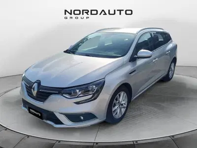 Renault Mégane Sporter Blue dCi 115 CV Duel del 2019 usata a Sedico