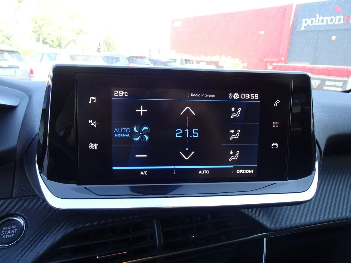Peugeot 208 usata a Treviso (16)
