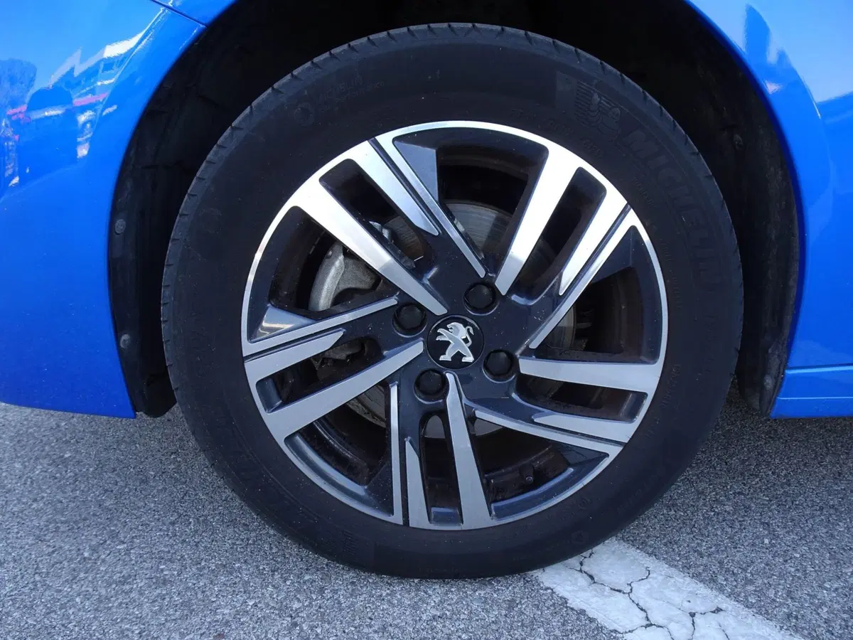 Peugeot 208 usata a Treviso (6)