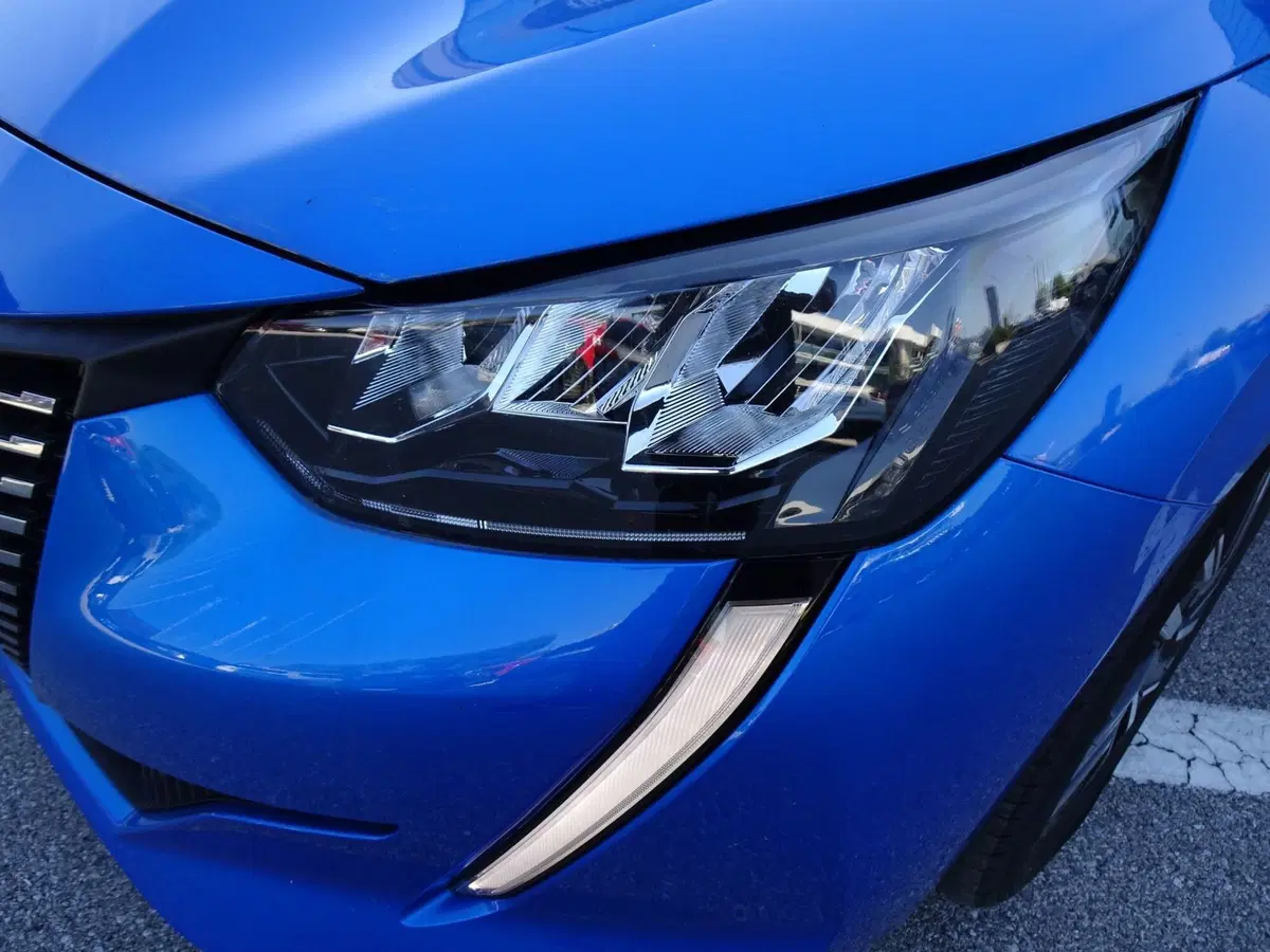 Peugeot 208 usata a Treviso (7)