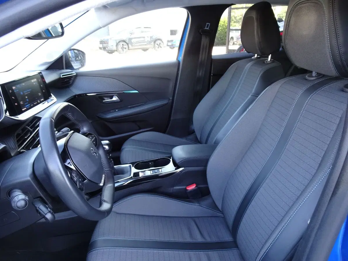 Peugeot 208 usata a Treviso (9)