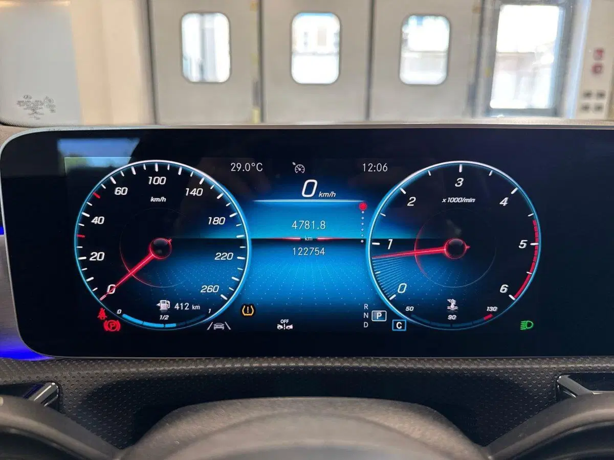 Mercedes-Benz CLA Shooting Brake usata a Prato (13)