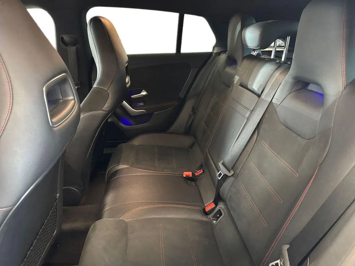 Mercedes-Benz CLA Shooting Brake usata a Prato (15)