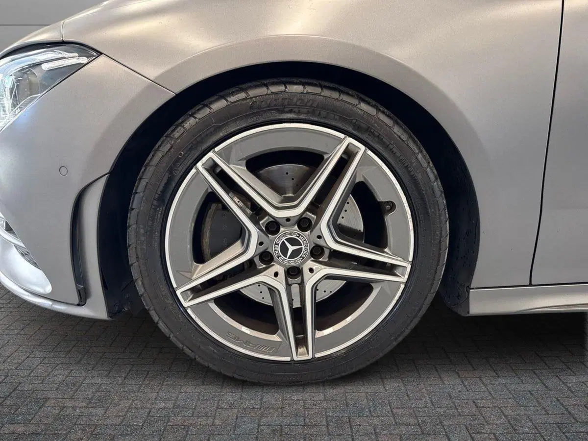 Mercedes-Benz CLA Shooting Brake usata a Prato (9)