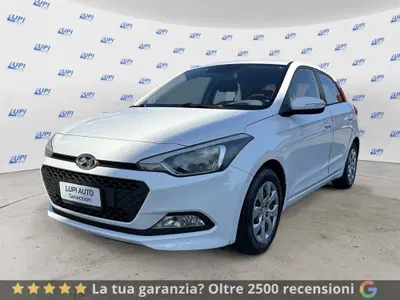 Hyundai i20 1.2 5 porte Classic del 2017 usata a Pistoia