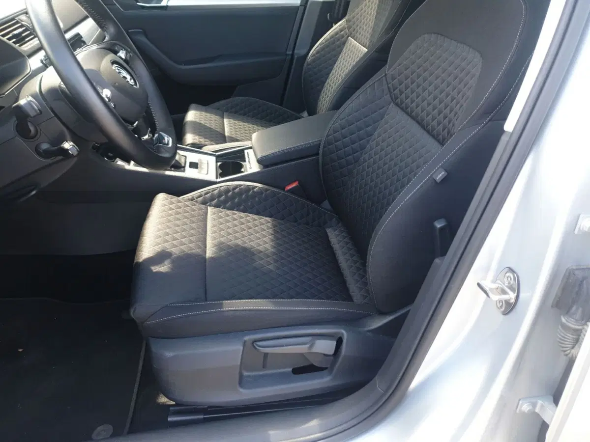Skoda Superb Station Wagon usata a Ancona (16)