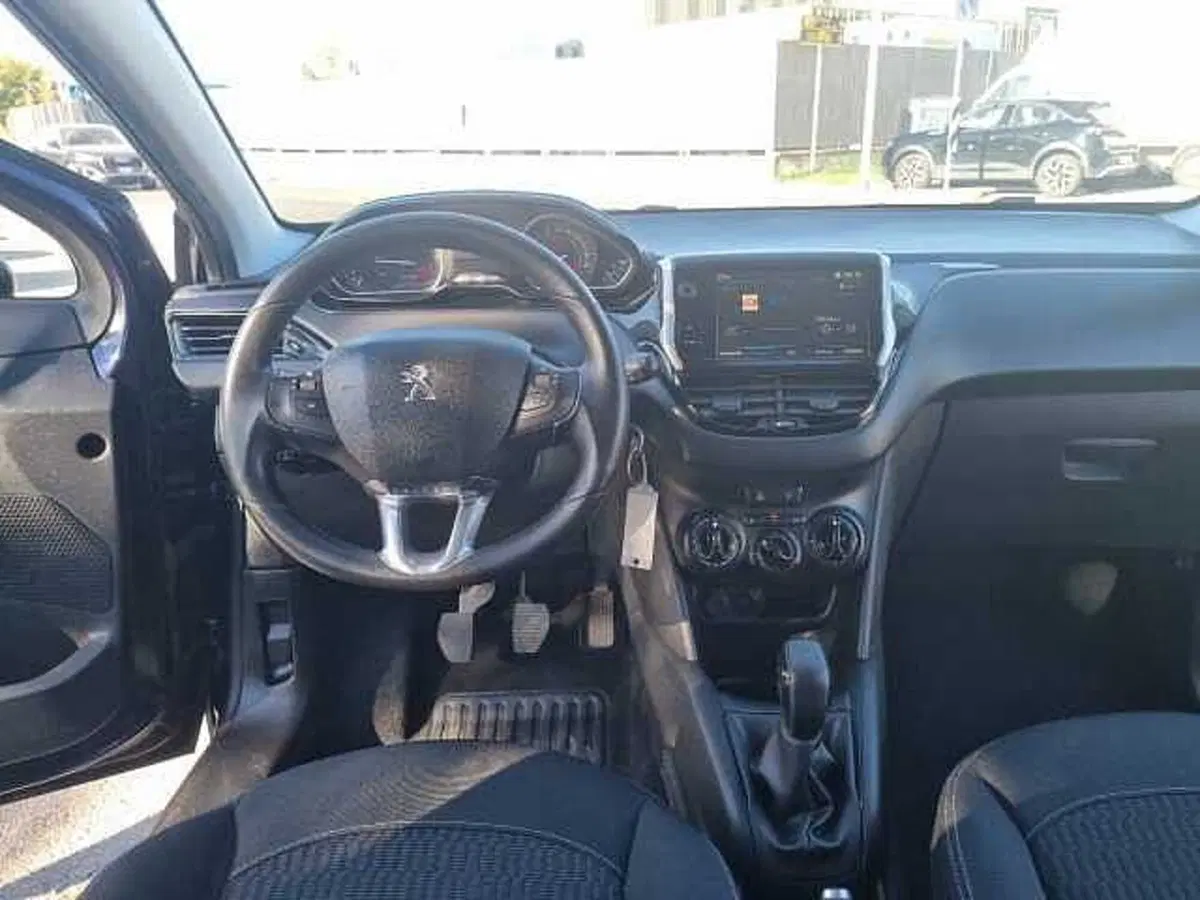 Peugeot 208 usata a Siena (14)