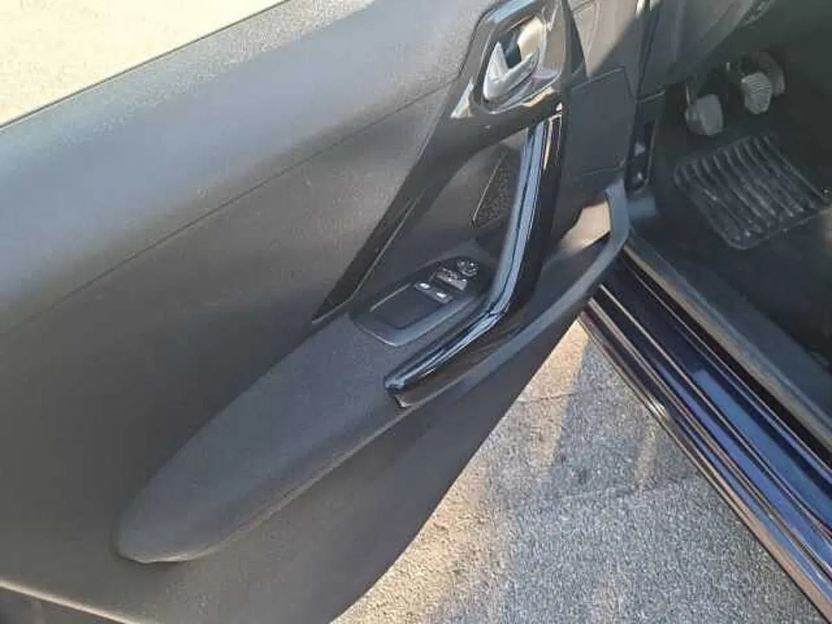 Peugeot 208 usata a Siena (15)