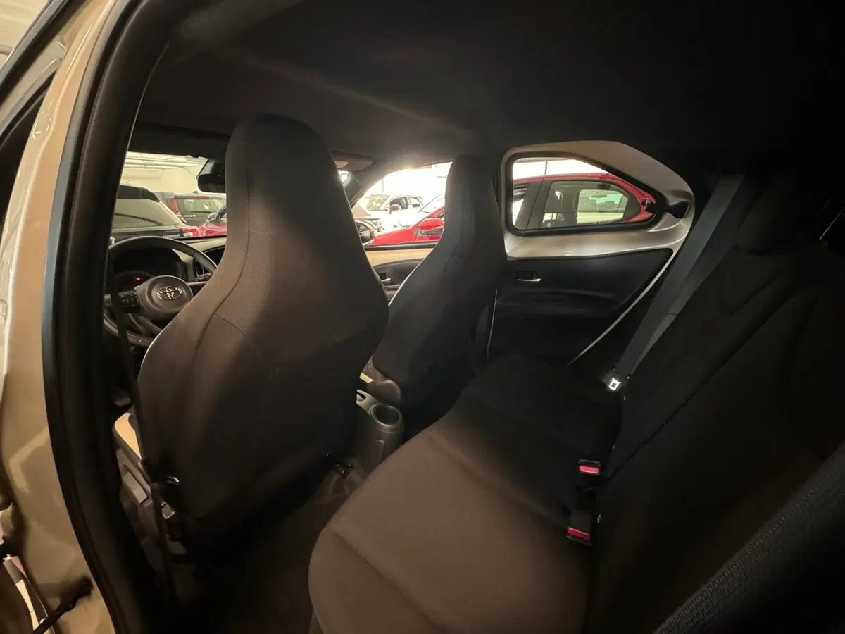 Toyota Aygo X usata a Modena (12)