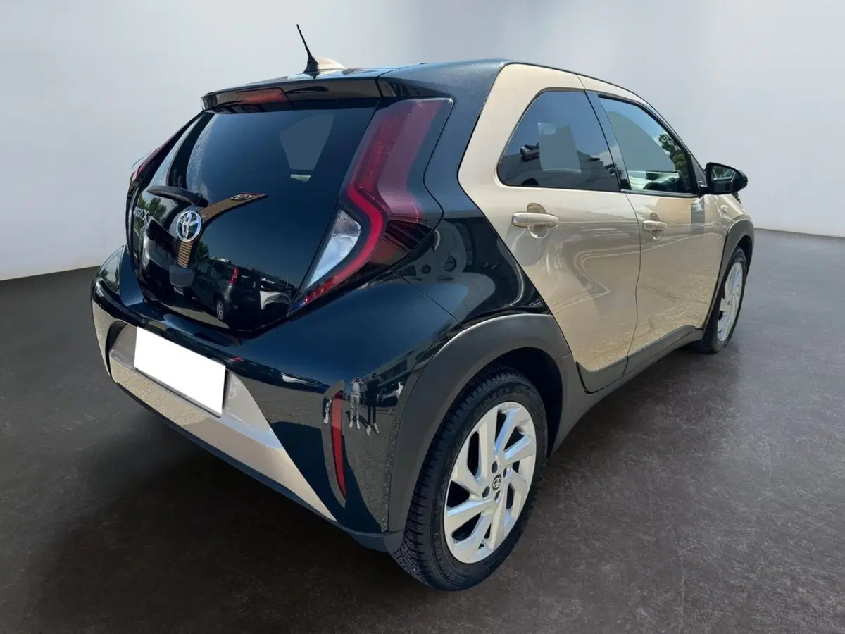Toyota Aygo X usata a Modena (6)