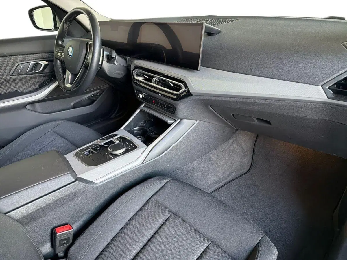 BMW Serie 3 Touring usata a Bergamo (14)