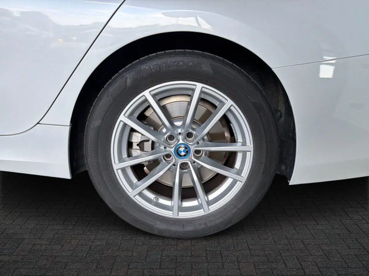 BMW Serie 3 Touring usata a Bergamo (18)