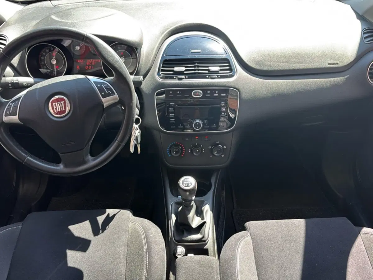 Fiat Punto usata a Bologna (9)