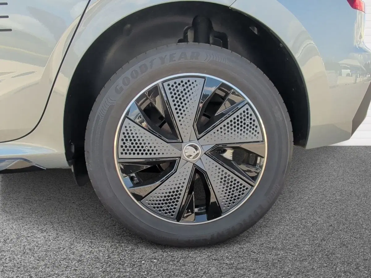 Skoda Kamiq usata a Bari (6)