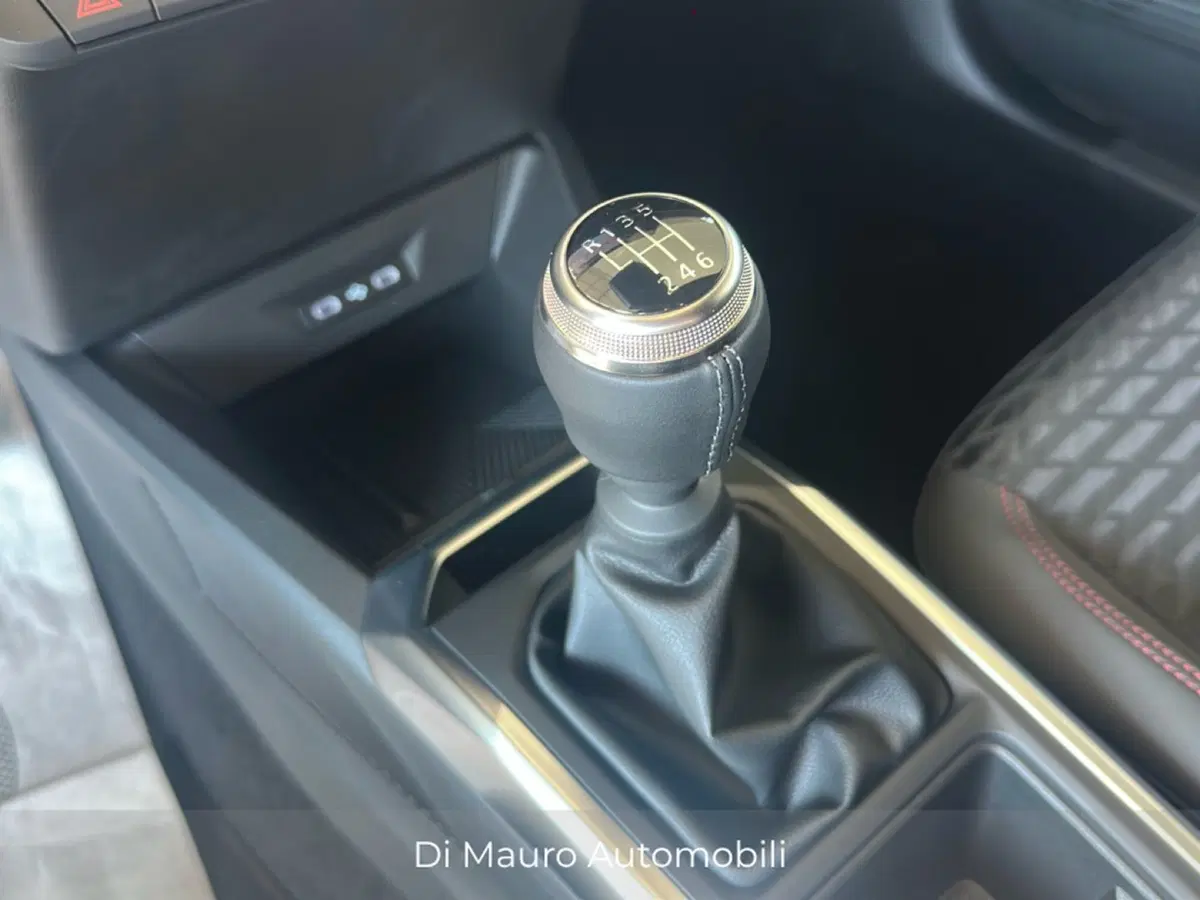 Renault Clio nuova a Napoli (13)