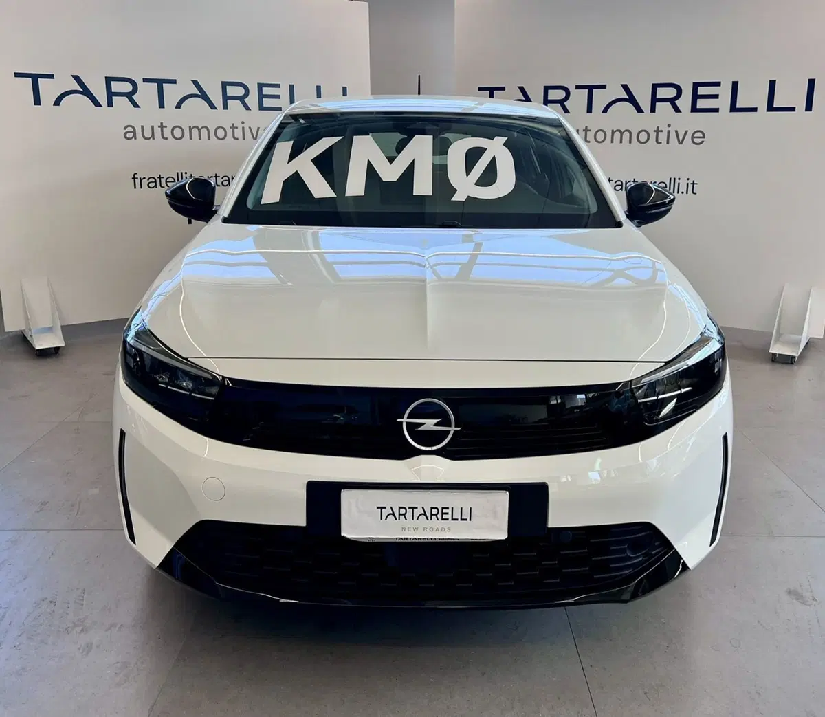 Opel Corsa nuova a Bari (2)