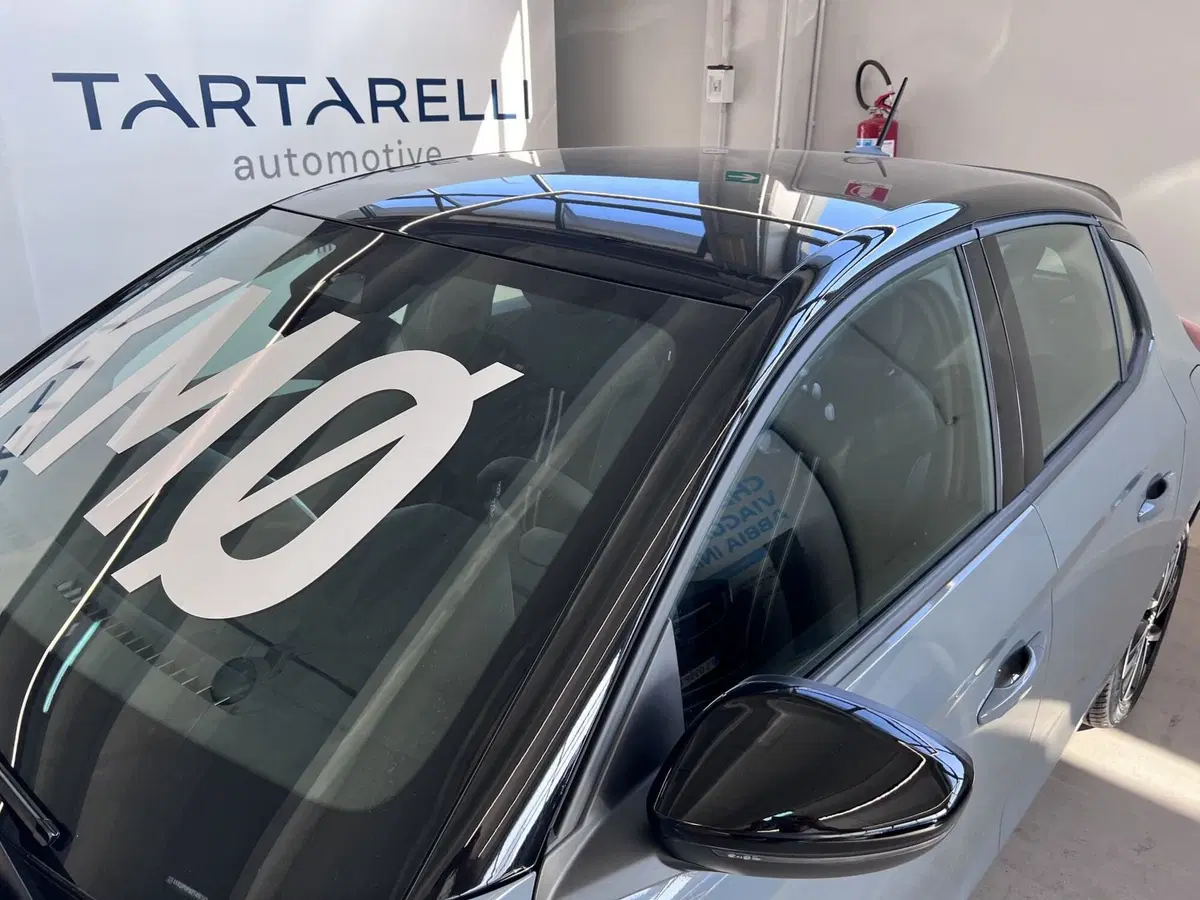 Opel Corsa nuova a Bari (4)