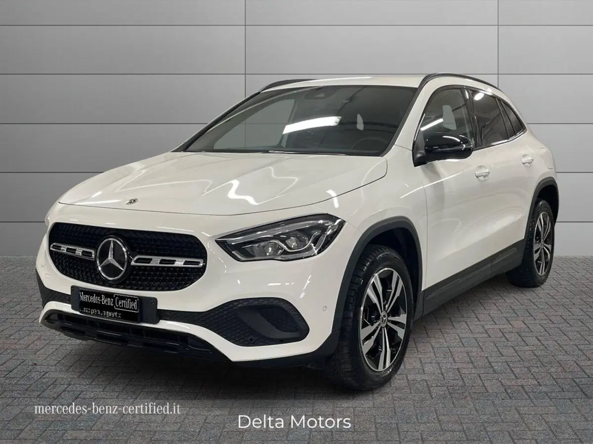 Mercedes-Benz GLA SUV usata a Macerata