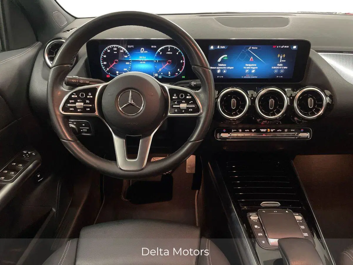 Mercedes-Benz GLA SUV usata a Macerata (11)