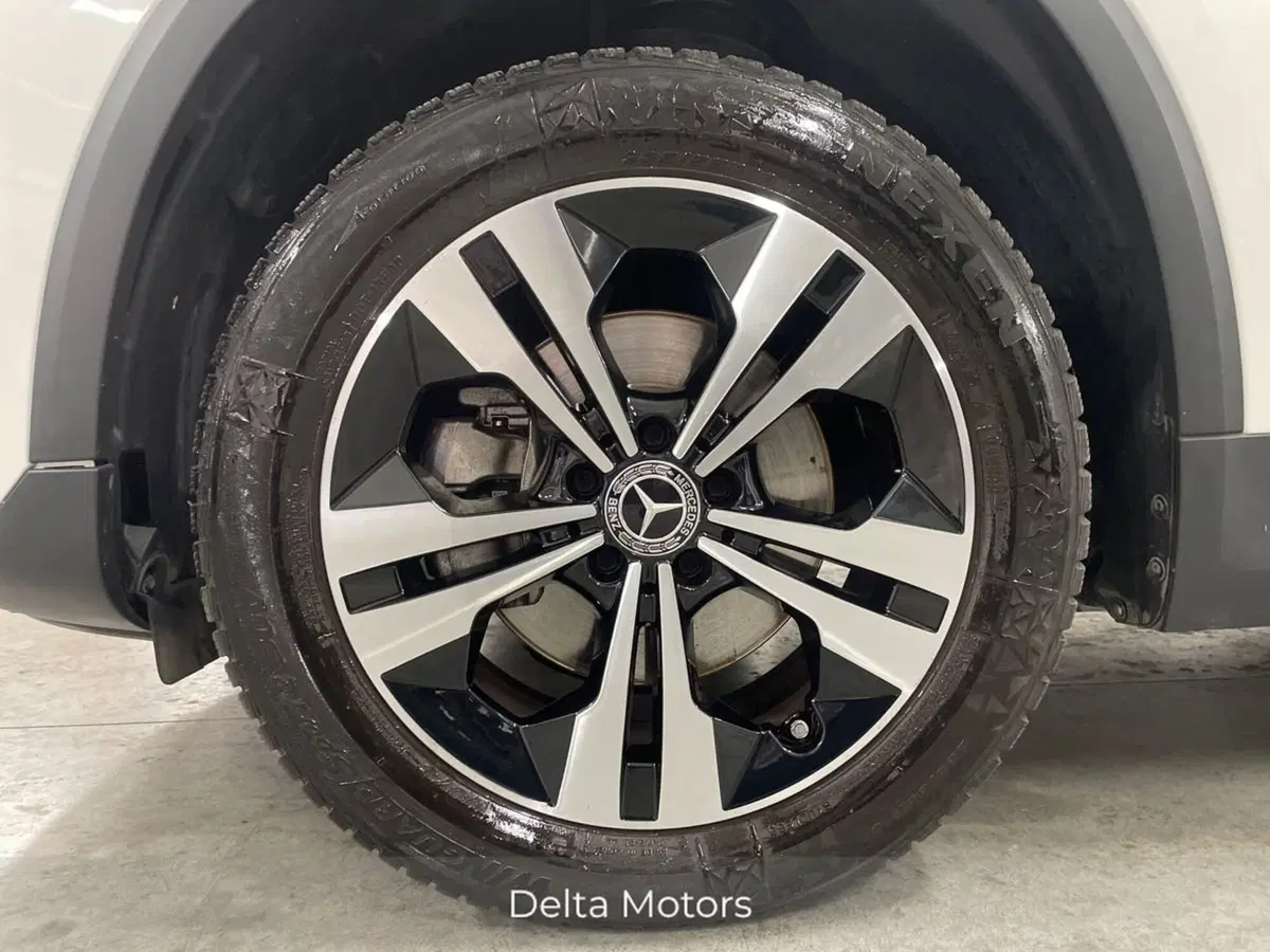 Mercedes-Benz GLA SUV usata a Macerata (8)