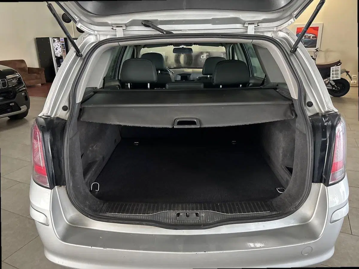 Opel Astra Station Wagon usata a Torino (10)