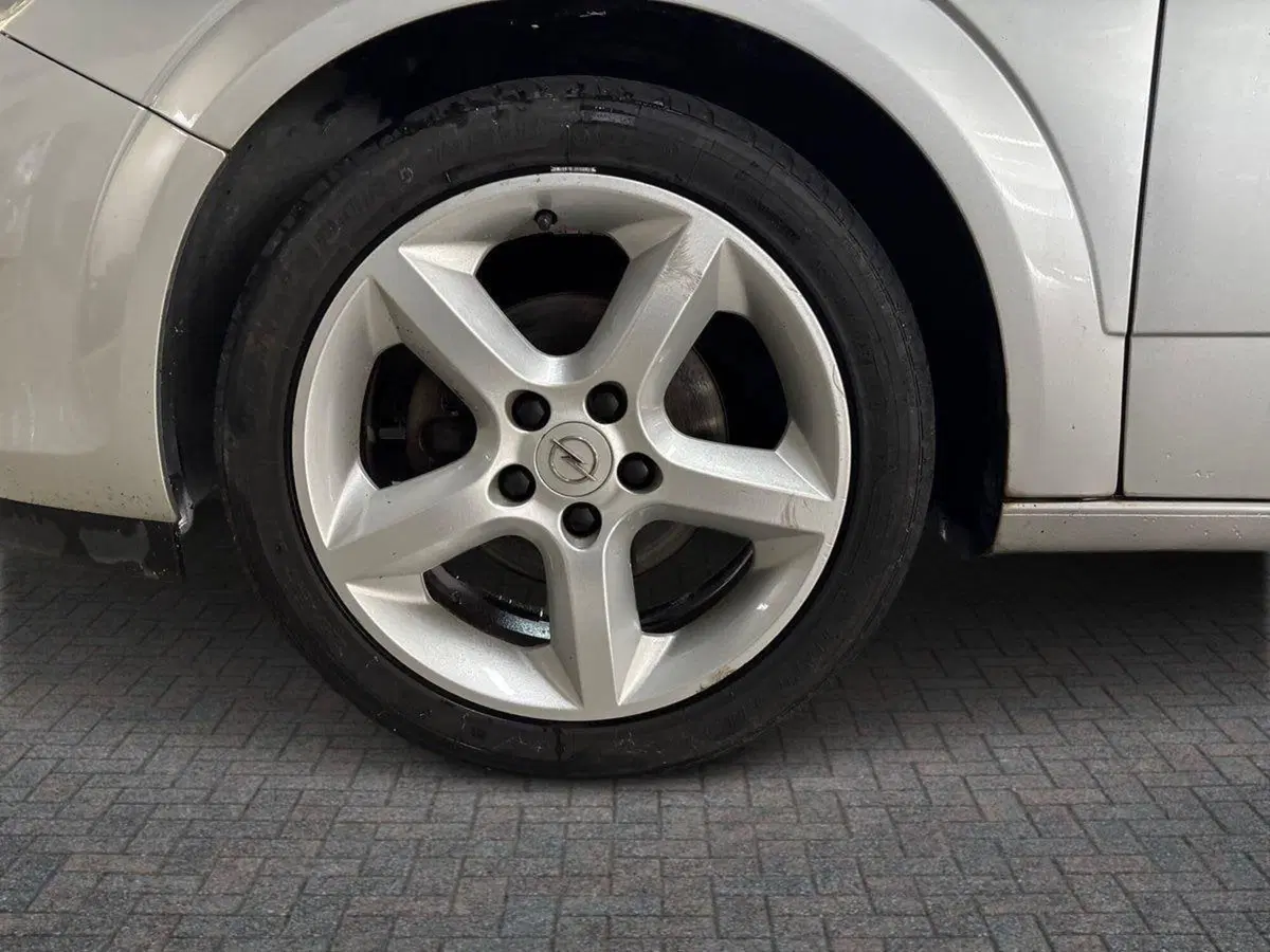 Opel Astra Station Wagon usata a Torino (11)