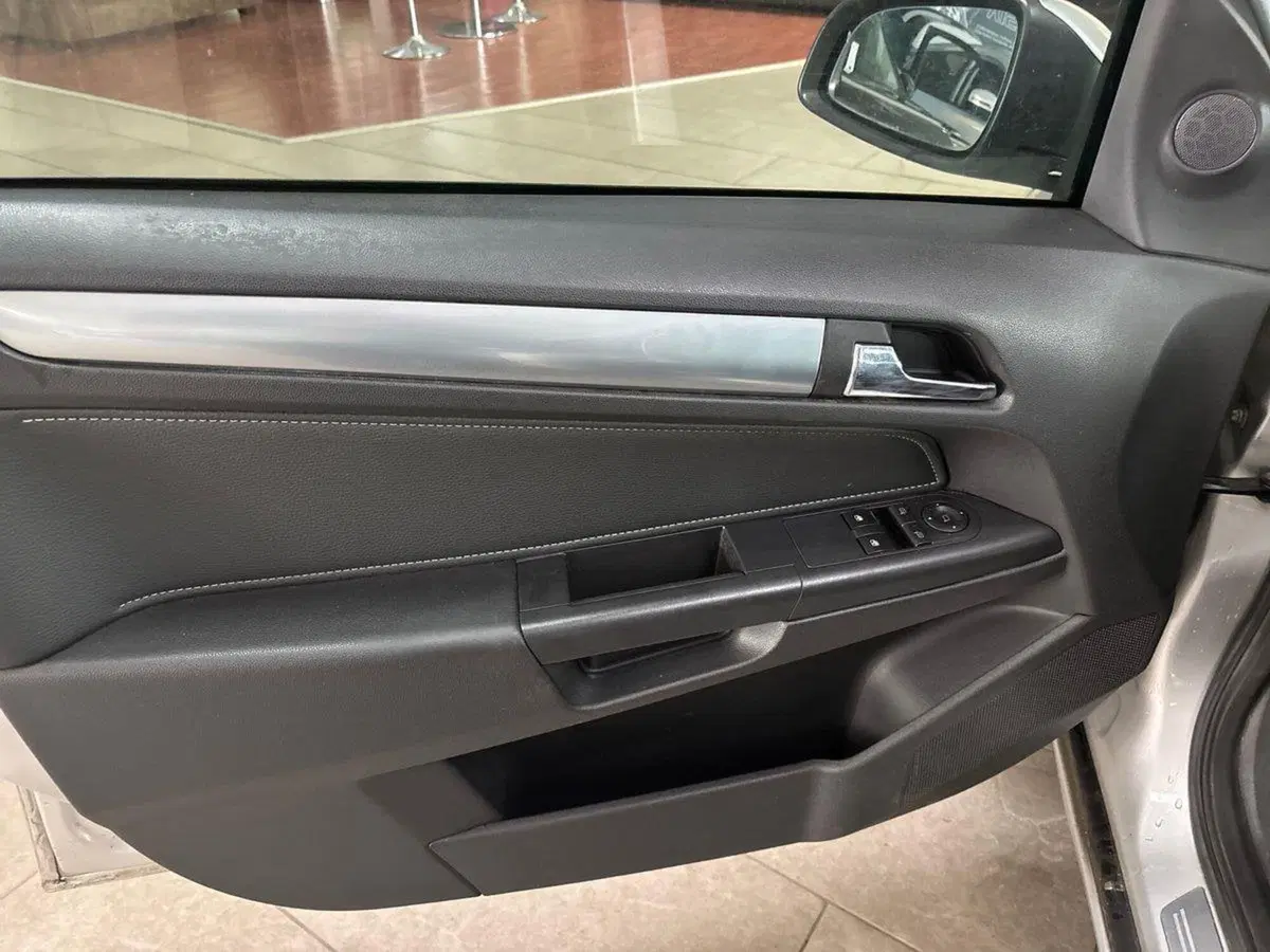 Opel Astra Station Wagon usata a Torino (13)