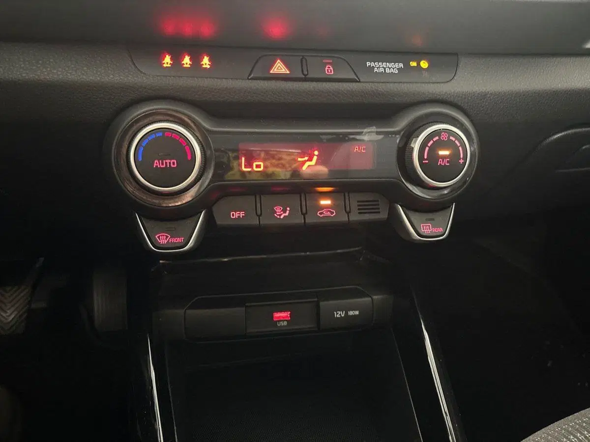 Kia Stonic usata a Torino (16)