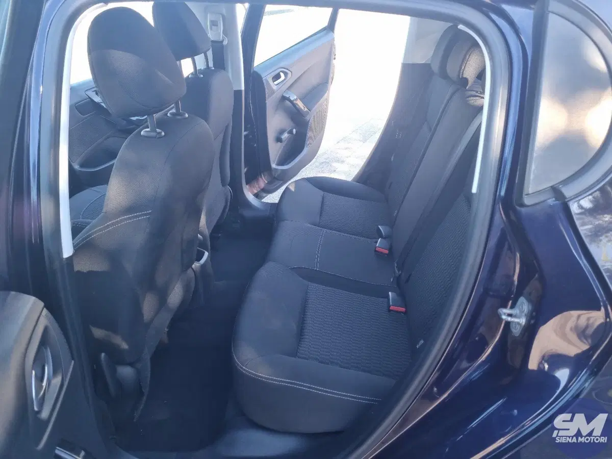 Peugeot 208 usata a Siena (17)