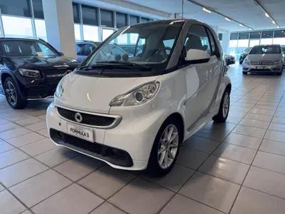 smart Fortwo 1000 52 kW MHD coup&eacute; pure del 2012 usata a Messina