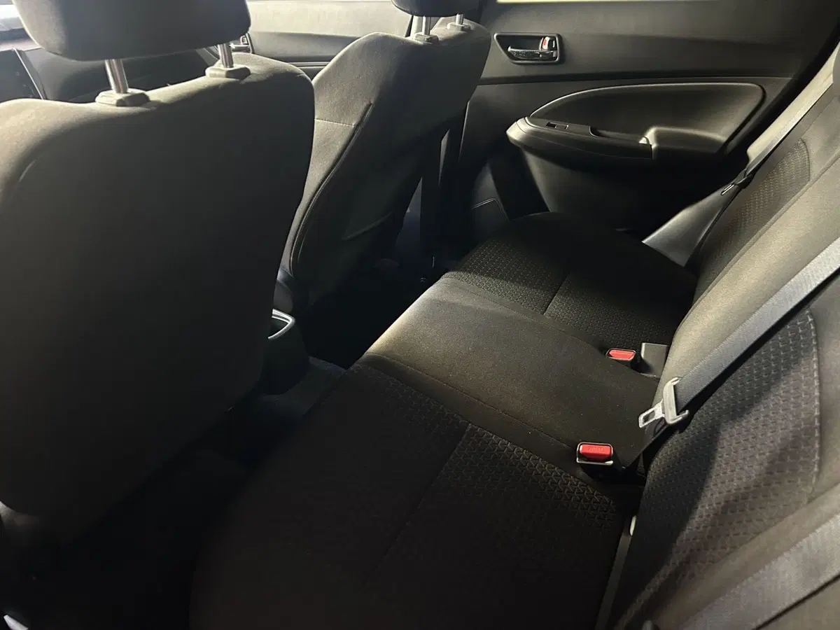 Suzuki Swift usata a Milano (7)