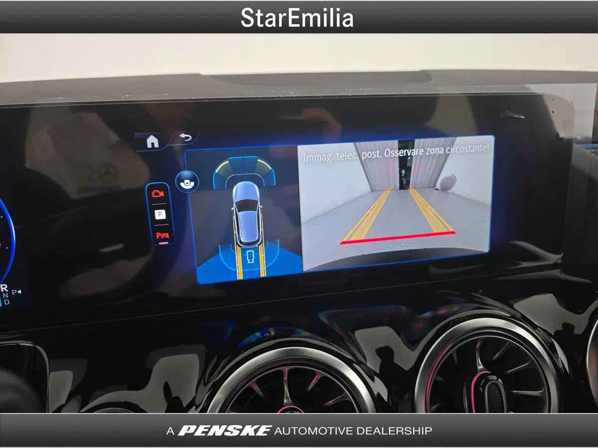 Mercedes-Benz EQA nuova a Ferrara (13)