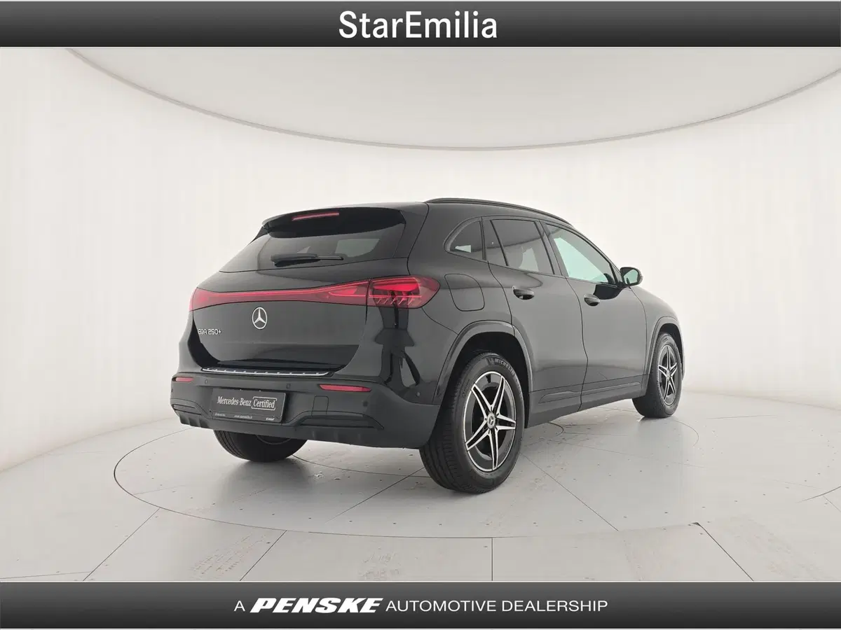 Mercedes-Benz EQA nuova a Ferrara (5)