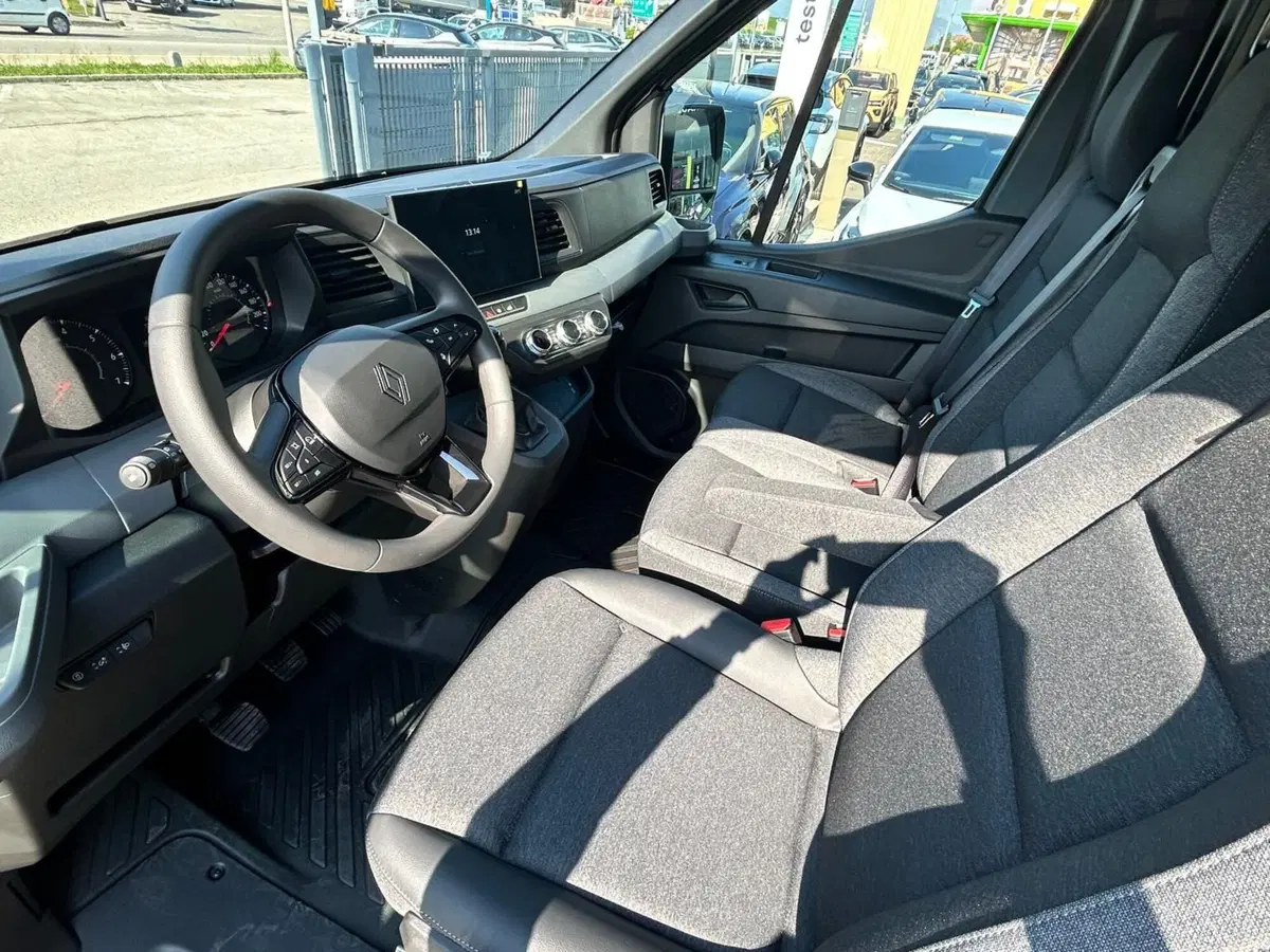 Renault Master Furgone nuova a Treviso (9)