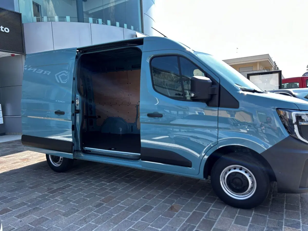 Renault Master Furgone nuova a Treviso (6)