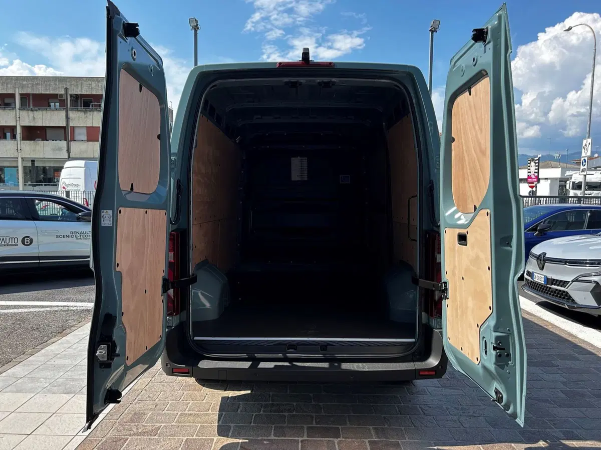 Renault Master Furgone nuova a Treviso (7)