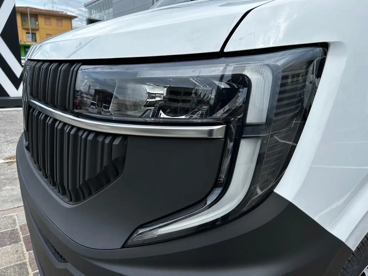 Renault Master Furgone nuova a Treviso (10)