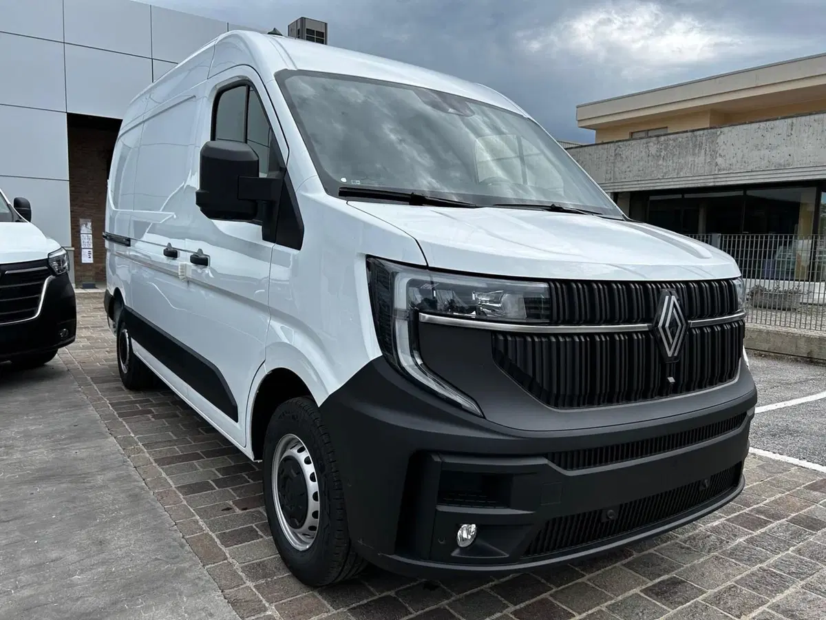 Renault Master Furgone nuova a Treviso (4)