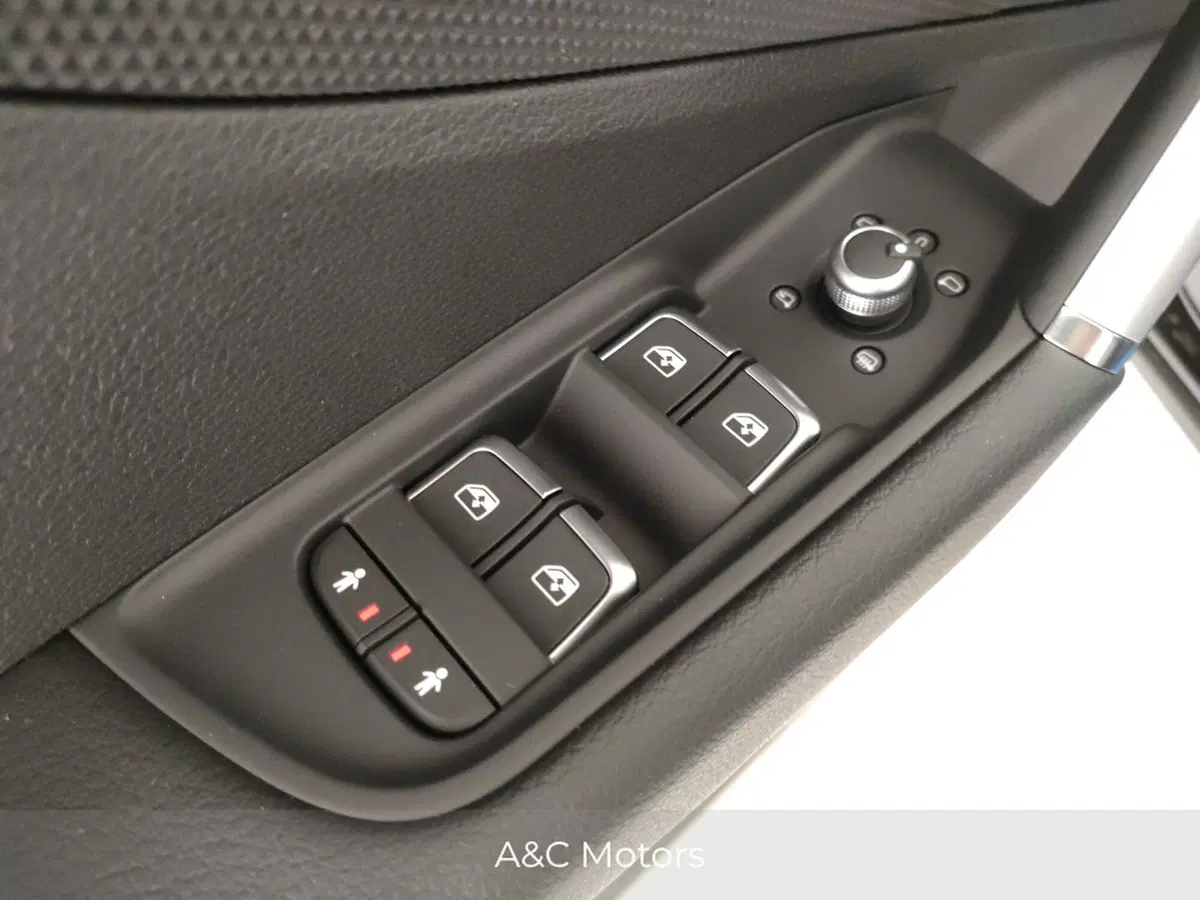 Audi Q2 nuova a Napoli (12)