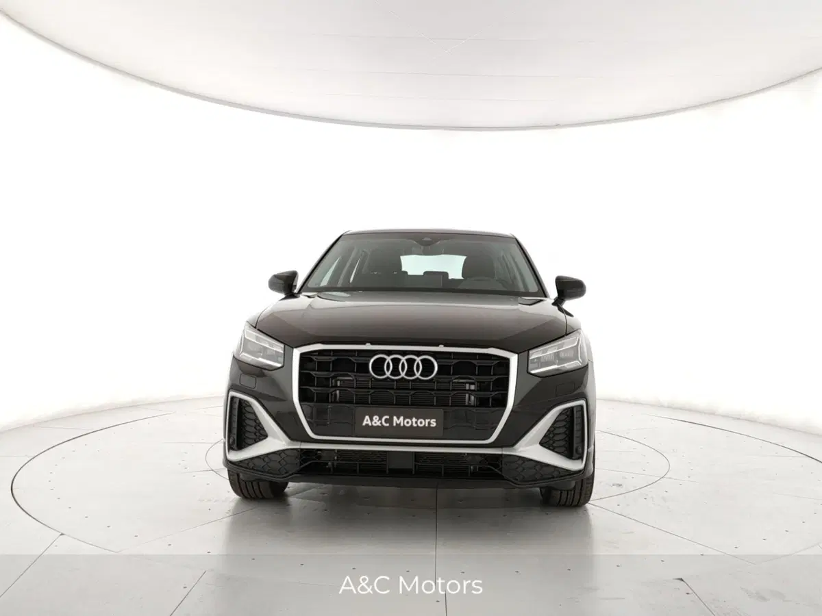 Audi Q2 nuova a Napoli (5)