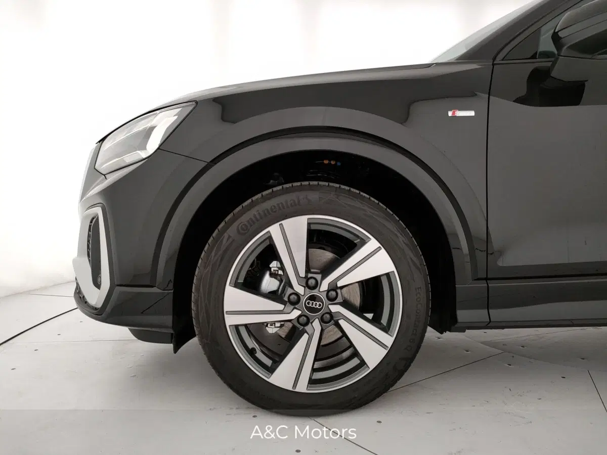 Audi Q2 nuova a Napoli (6)