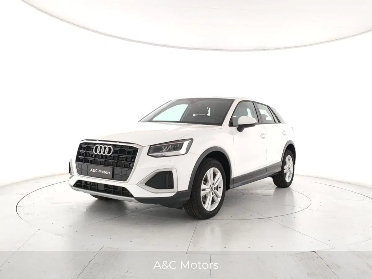 Audi Q2 nuova a Napoli