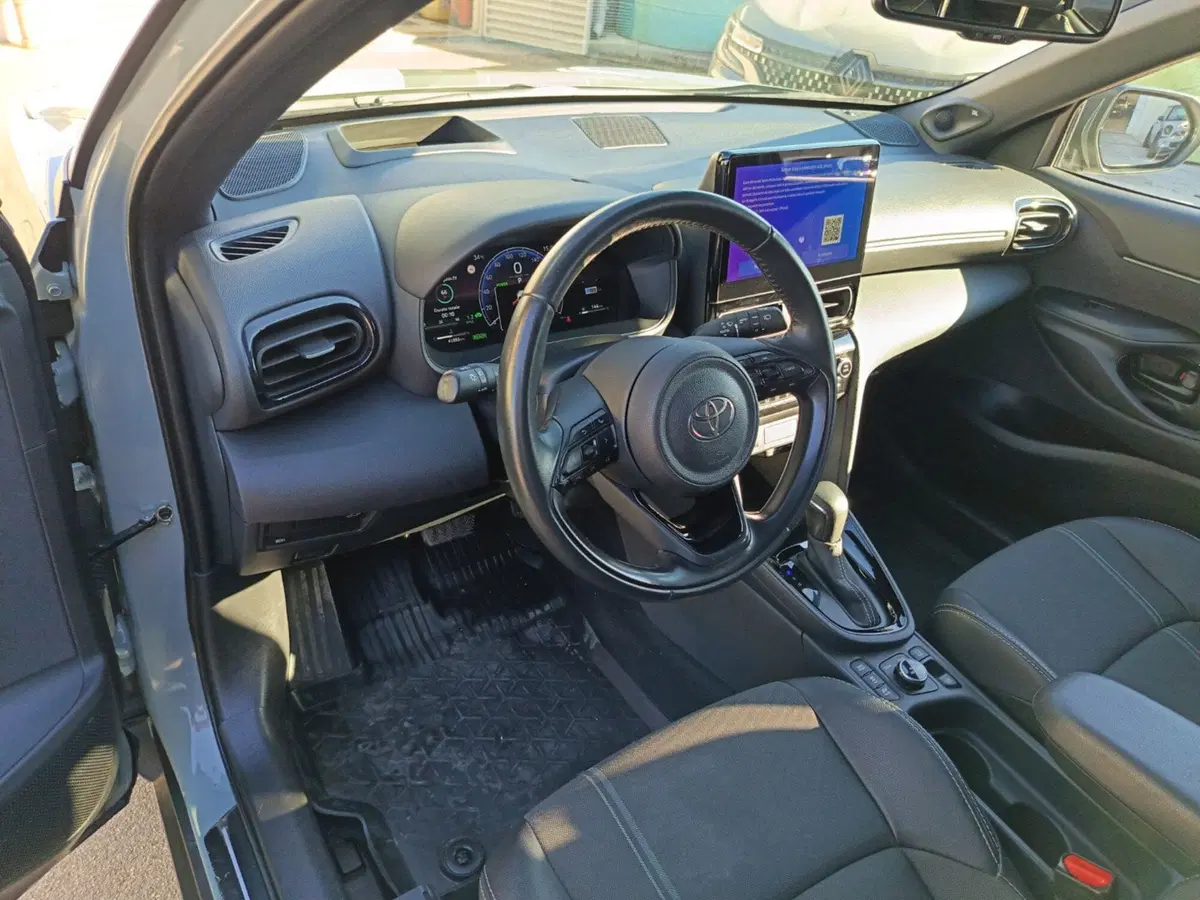 Toyota Yaris Cross usata a Caserta (8)