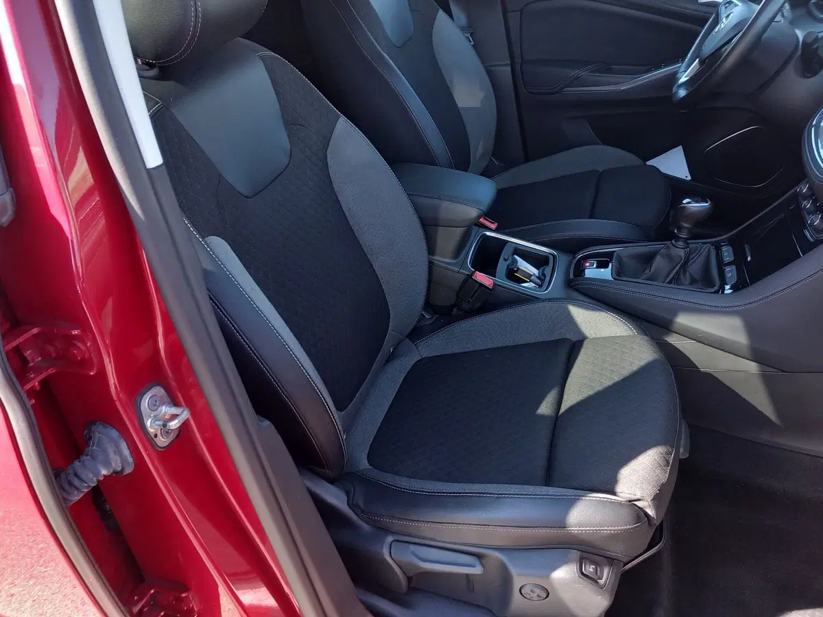 Opel Grandland X usata a Lucca (13)